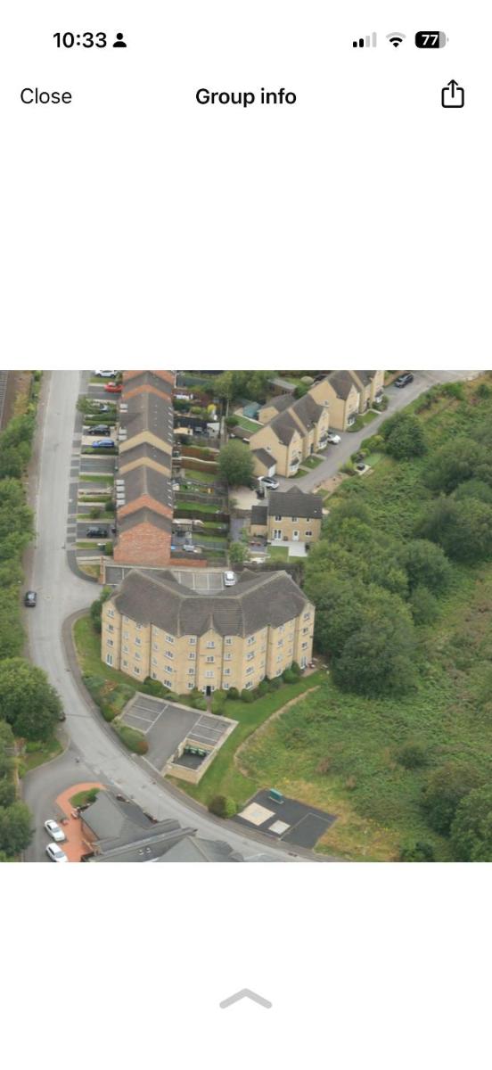 Modern 1 Bed Apartment Next to Mirfield Station Free Parking & Wi-FI - Housity