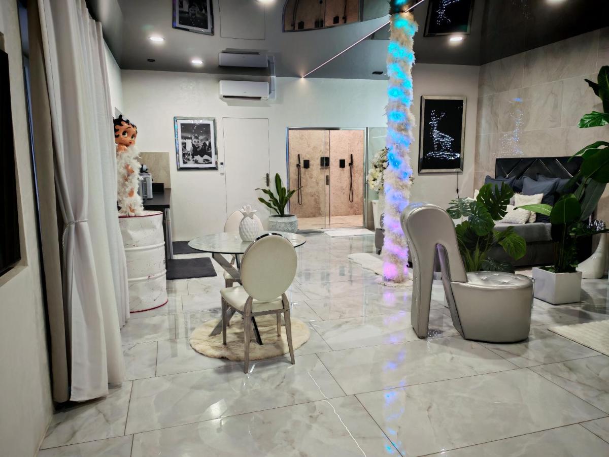 Maloveroom, 2 Suites d'exceptions - Housity