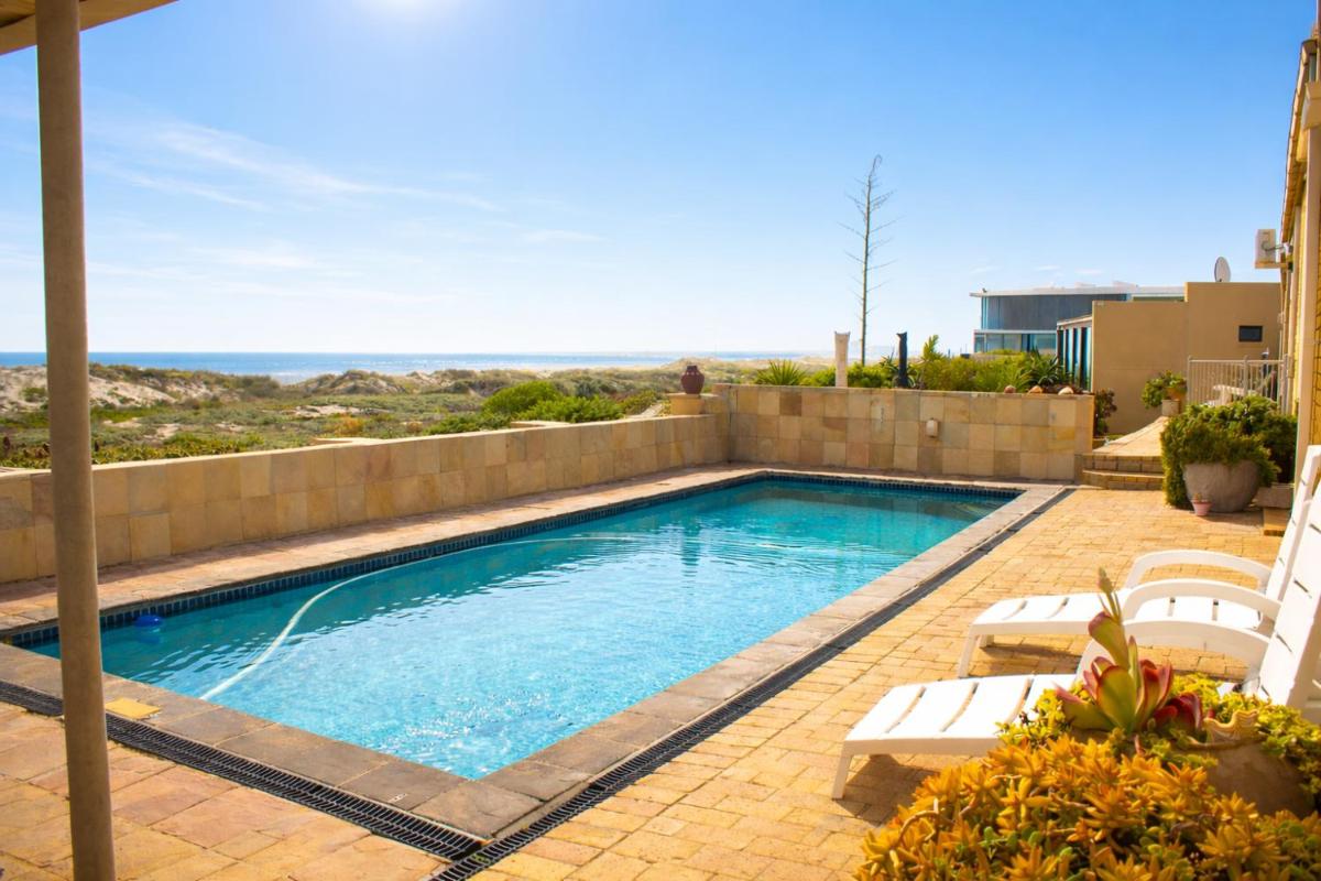 14 Penguin Place, Melkbosstrand - Housity