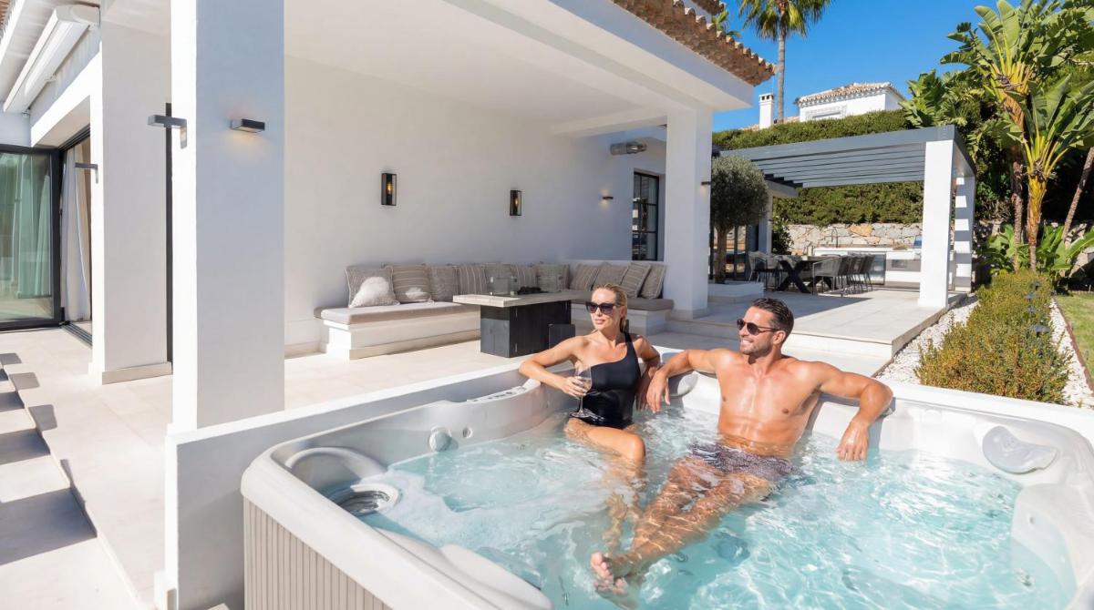 VACATION MARBELLA I Villa Lina, Golf Valley, Private Heated Pool, Jacuzzi, Close to the Marina - Housity