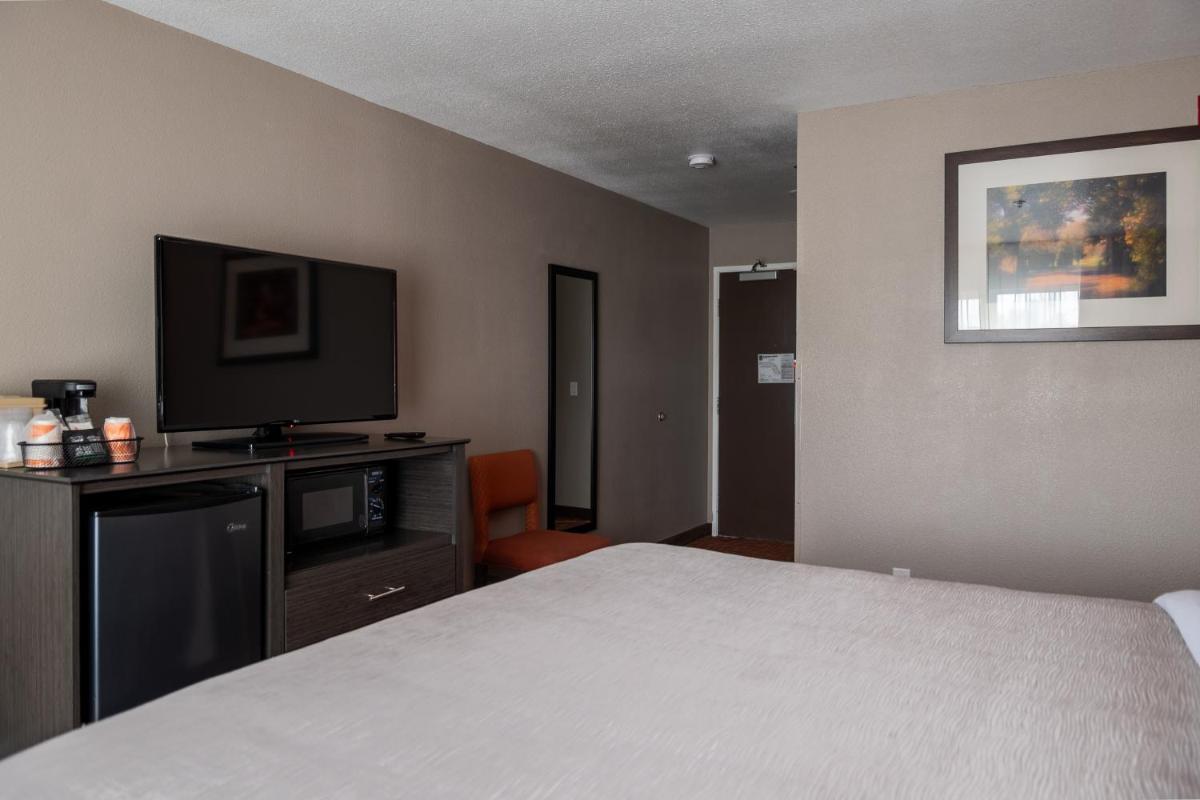 Quality Inn & Suites Fresno Northwest - Hizvo