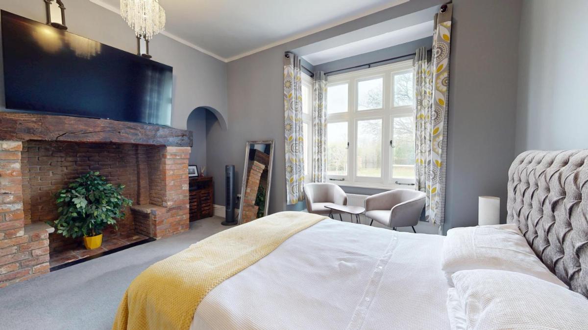 Stylish 2 Bed Apart In The Heart of North Norfolk - Housity