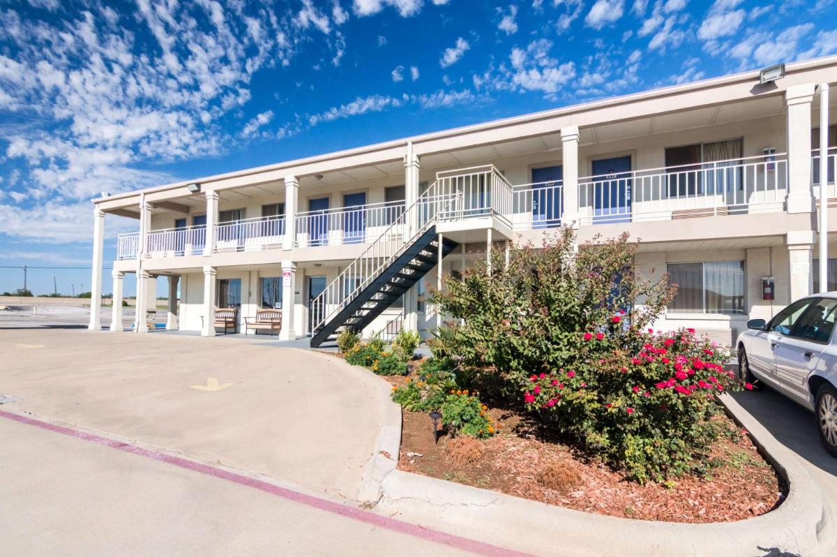Motel 6-Wichita Falls, TX - North - Housity