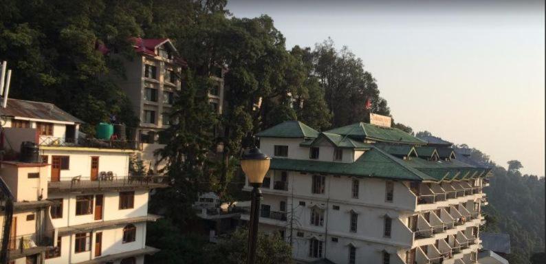 Hotel Kumar's - Housity
