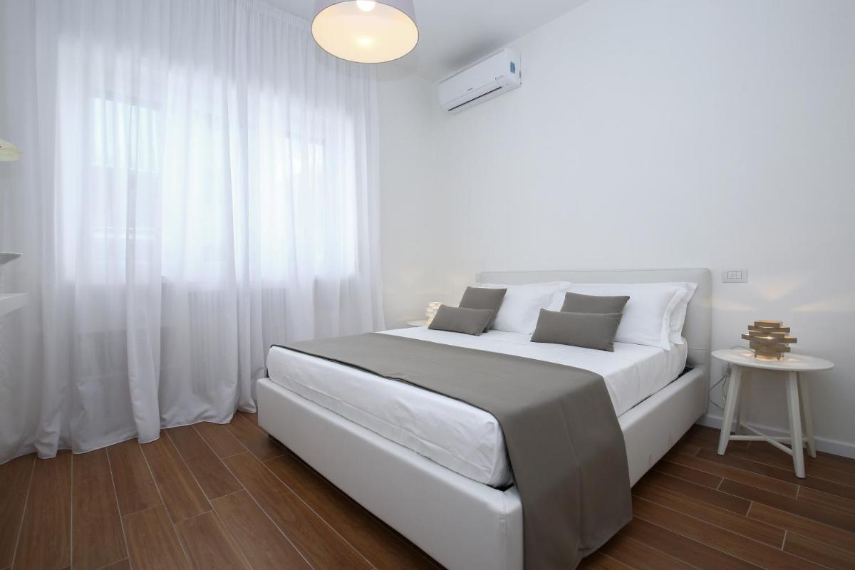 Starhost - GOLDEN APARTMENTS - Housity