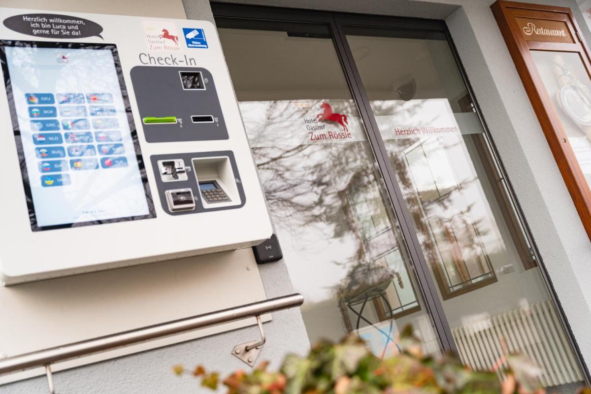 Hotel Gasthof zum Rössle - Housity