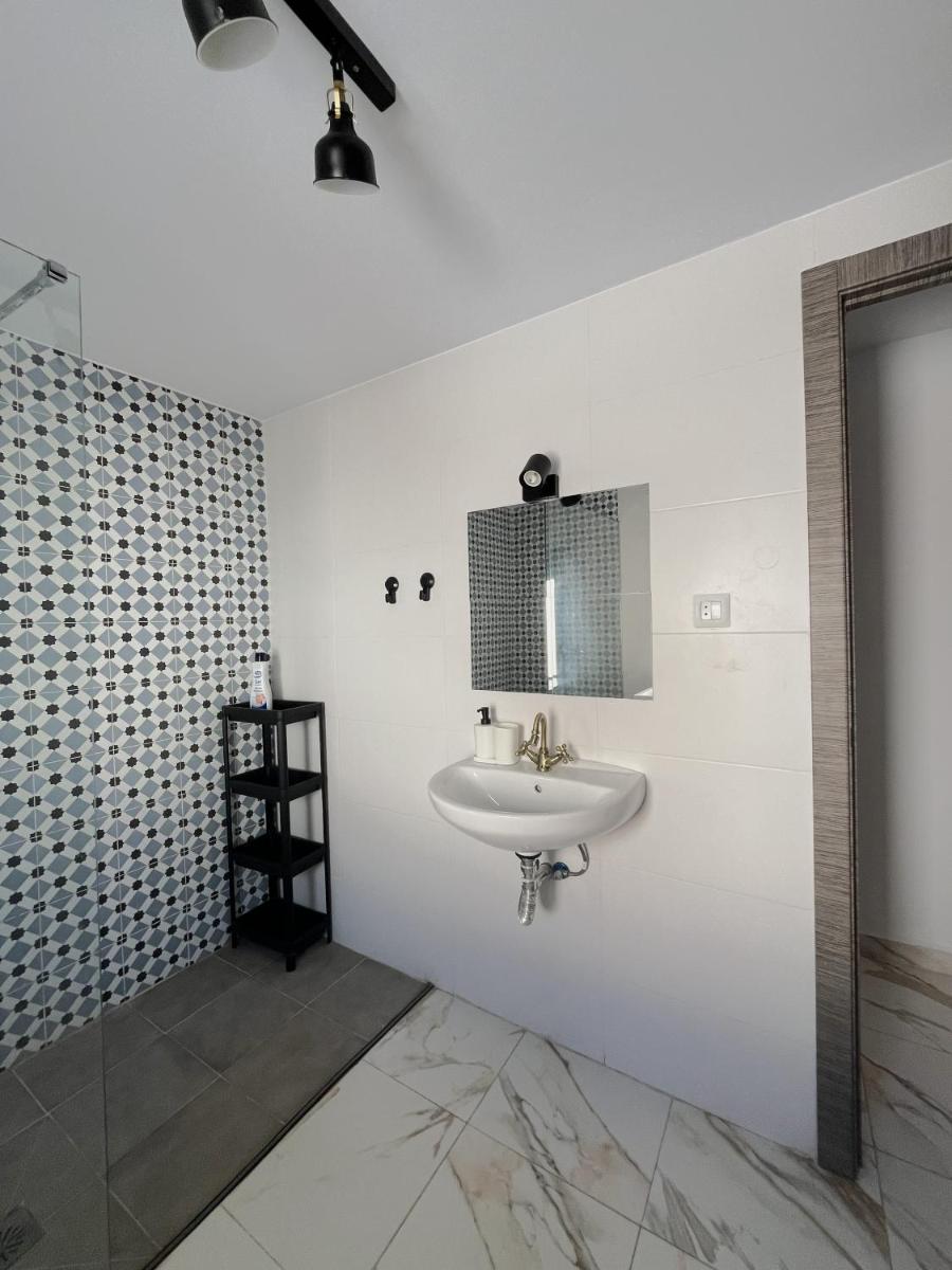 Sweet Home - Housity