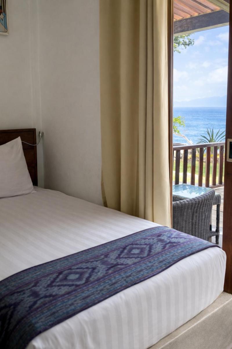 The Pade Dive Resort - Housity