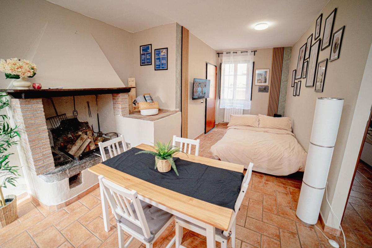 Aura Apartment - Housity