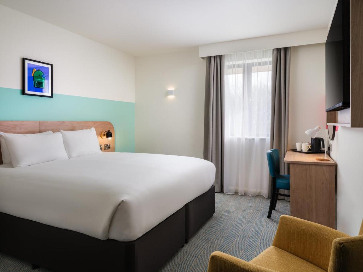 ibis Rotherham East – (M18 / M1) - Housity