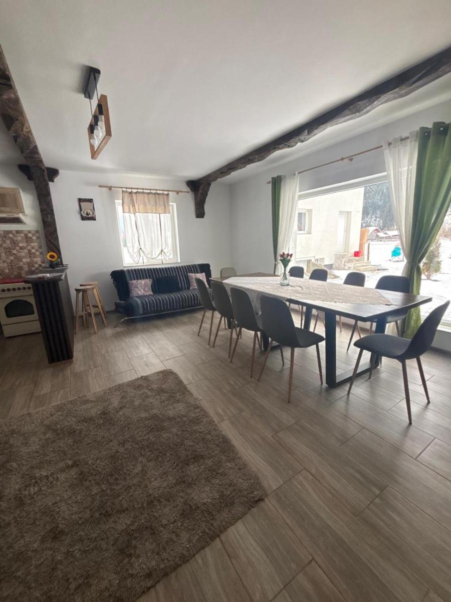 Eva House - Housity