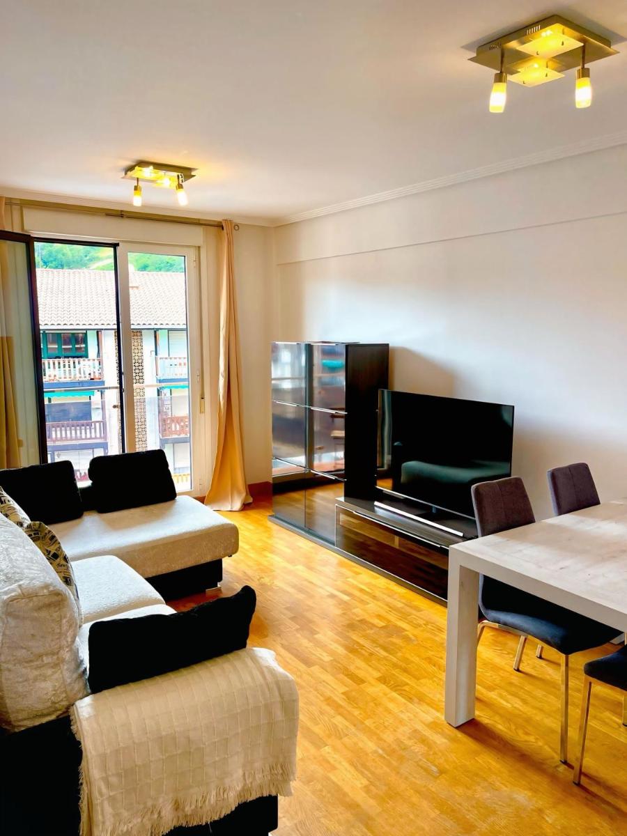 DUPLEX CARDELLY Parking gratuito a 5 min centro de SS Ideal familias - Housity