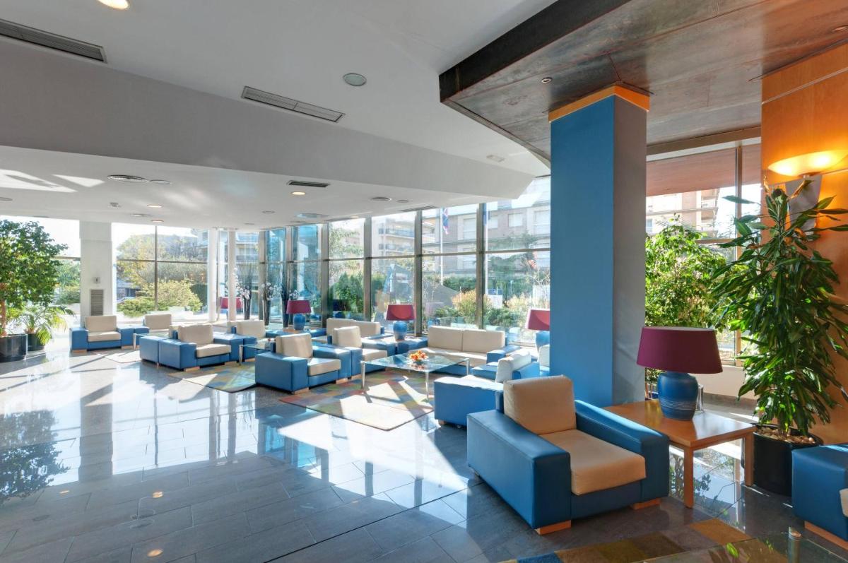 Sol Port Cambrils Hotel - Housity