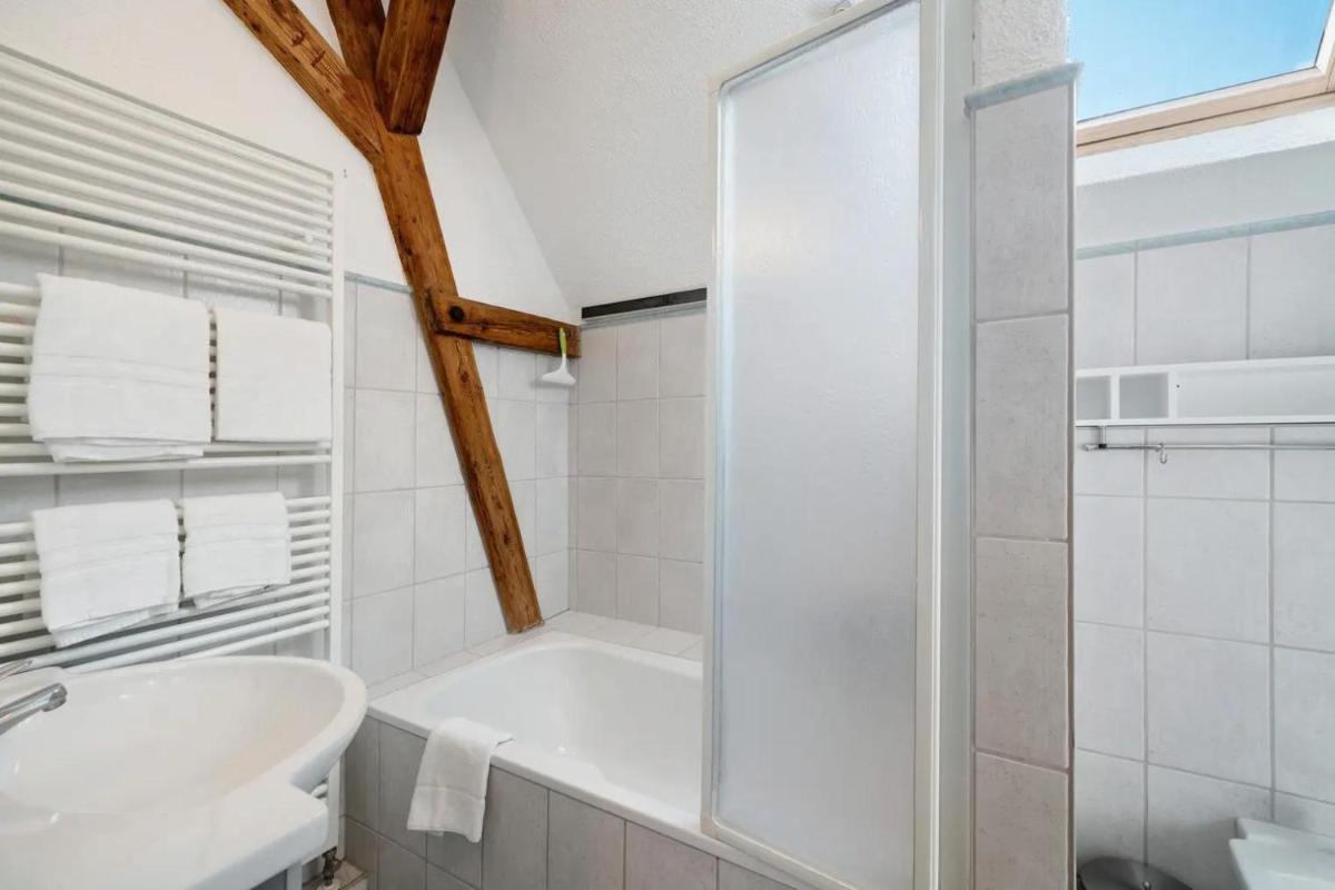Atelierblick im Winzerdorf - Housity