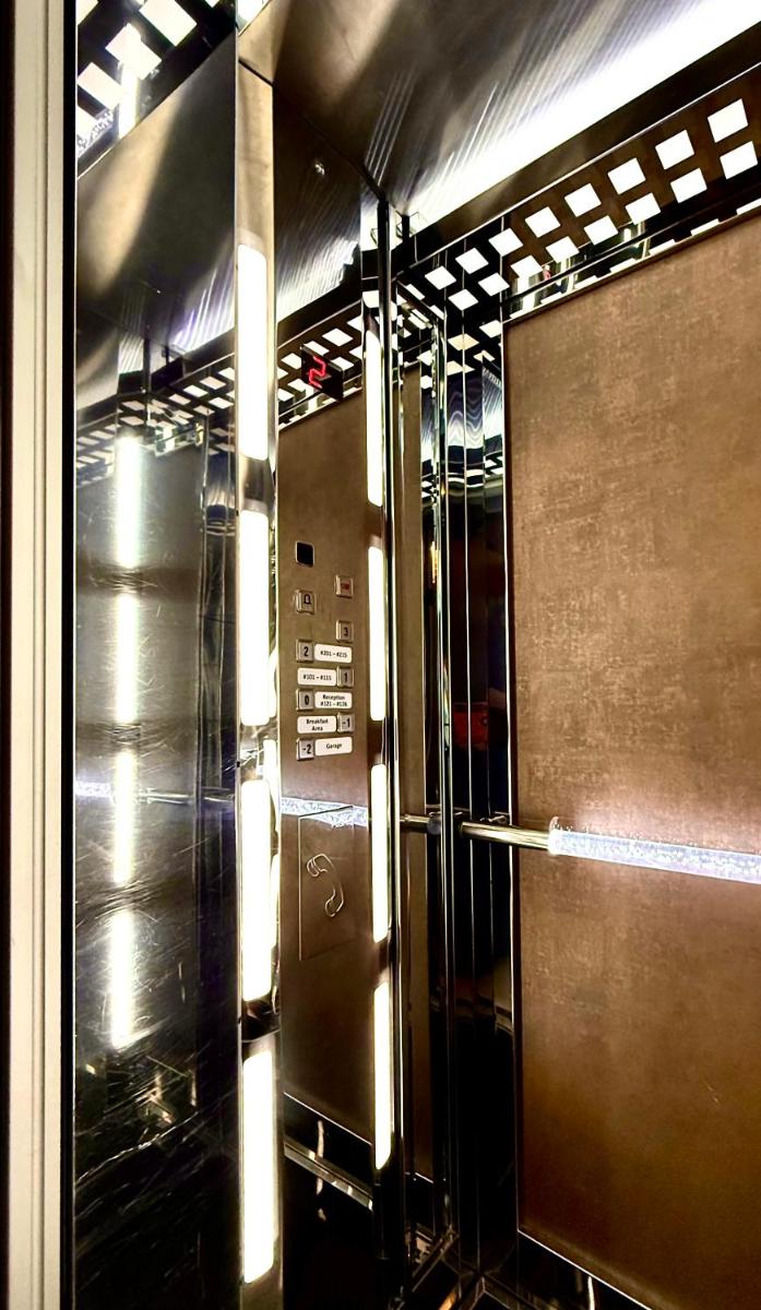 Nidimos Hotel - Housity
