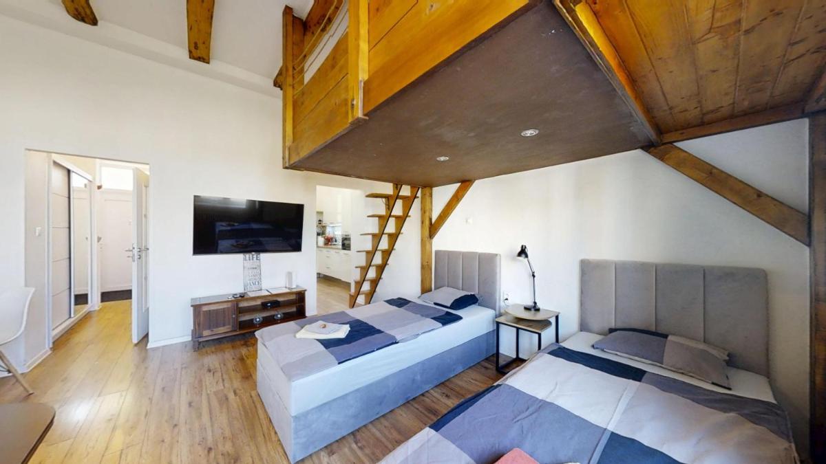 Old Town Loft - Housity