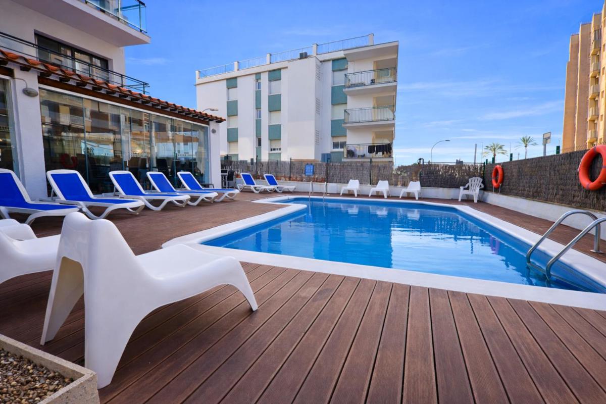 Adia Hotel Cunit Playa - Housity