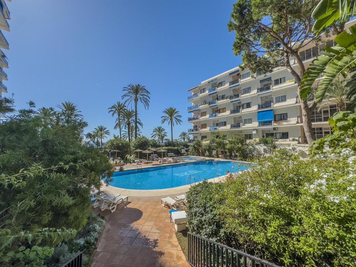 Skol 128 - Great 1-Bedroom Apartment with Sea Views - Housity