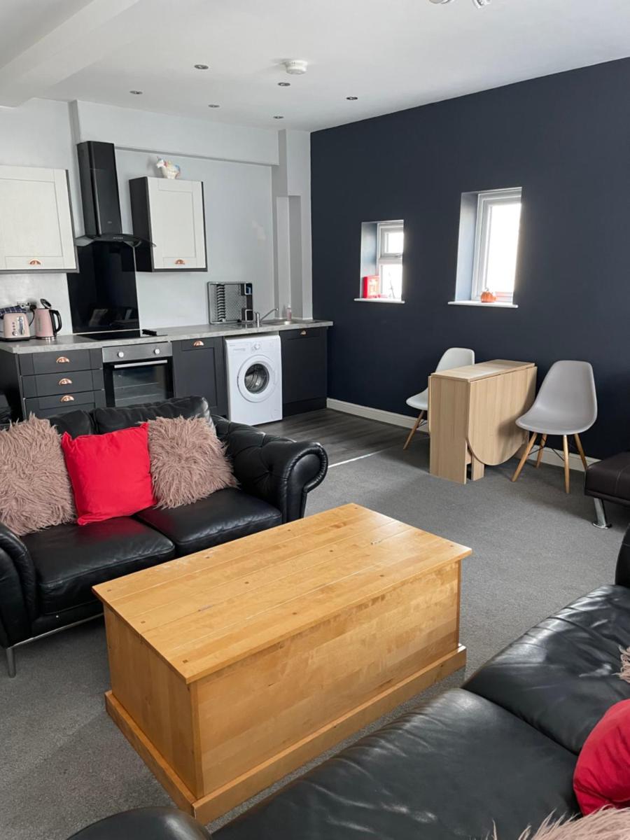 My Perfect Place Rooms & Apartments -Some rooms with Hot Tub- Free Parking - Hizvo