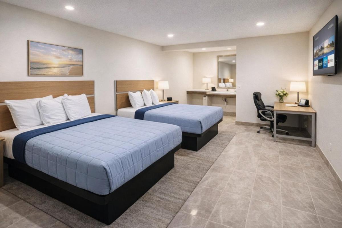 Super 8 by Wyndham Bakersfield CA Near Airport - Housity
