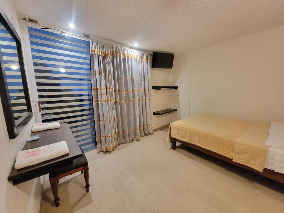 Hotel Las Torres - Housity