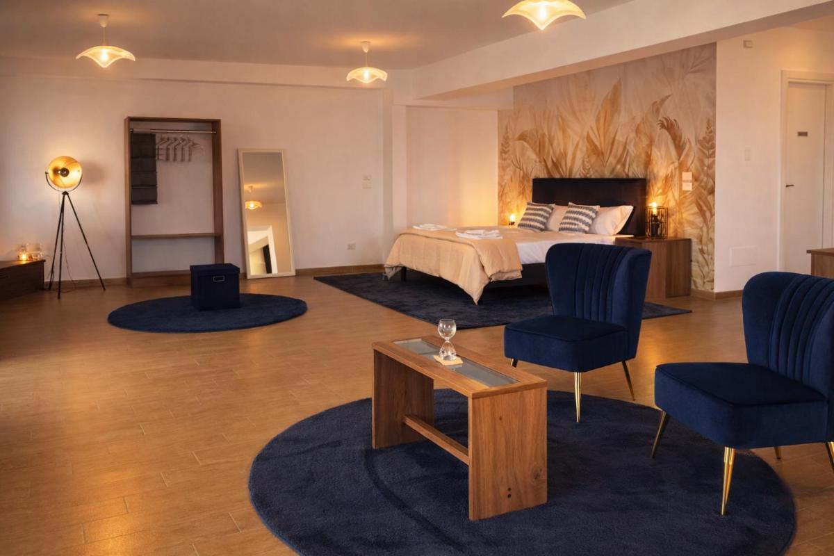 Thalassa Panoramic Suites - Hizvo