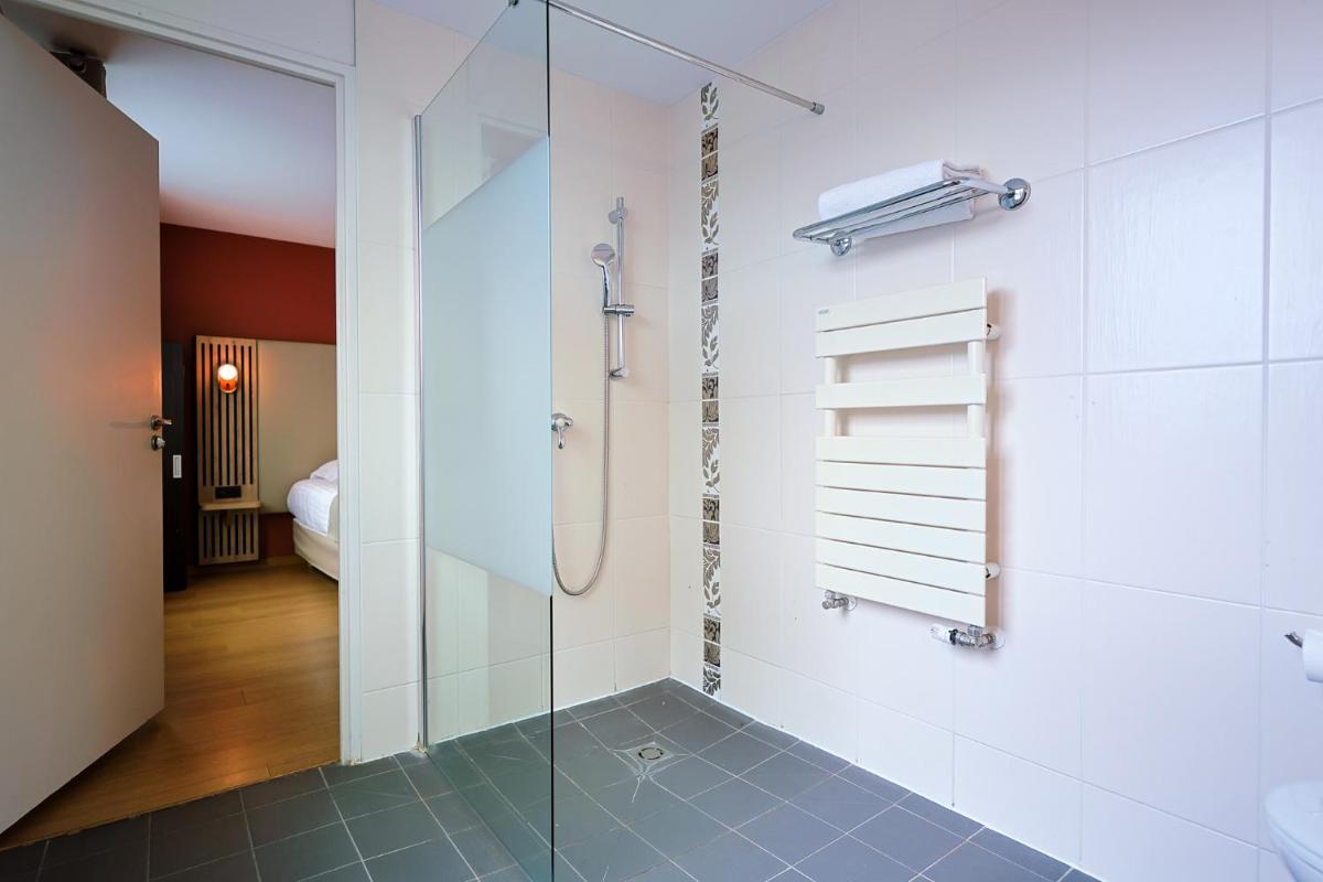 Salle de bains dans l'établissement Seven Urban Suites Nantes Centre