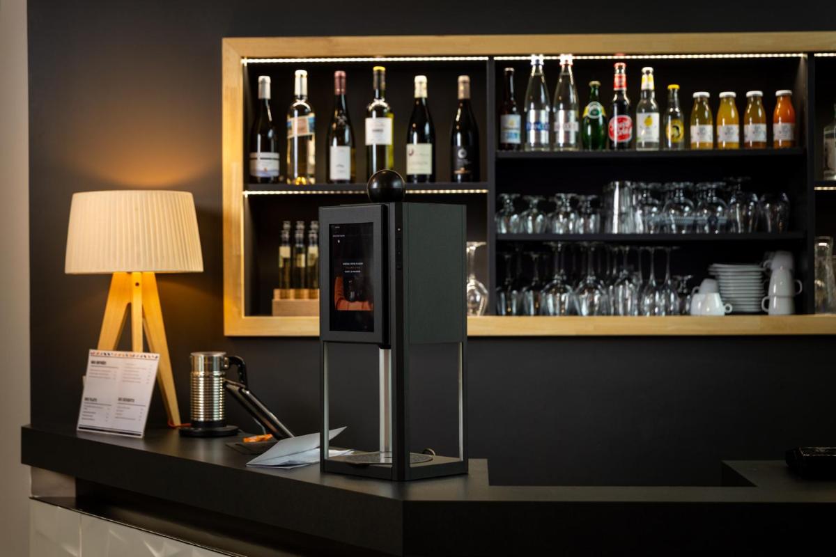 Salon ou bar de l'établissement Seven Urban Suites Nantes Centre