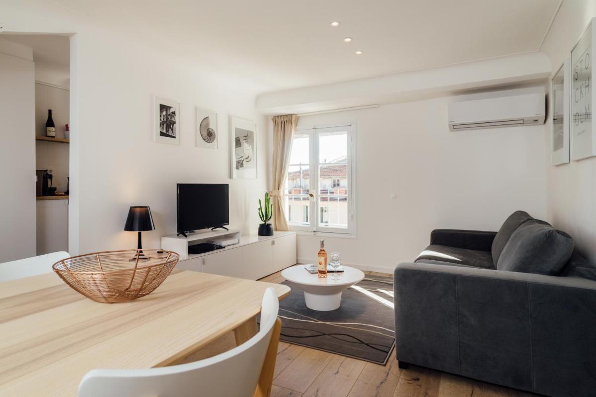 Oli's Flat Nice - Hizvo