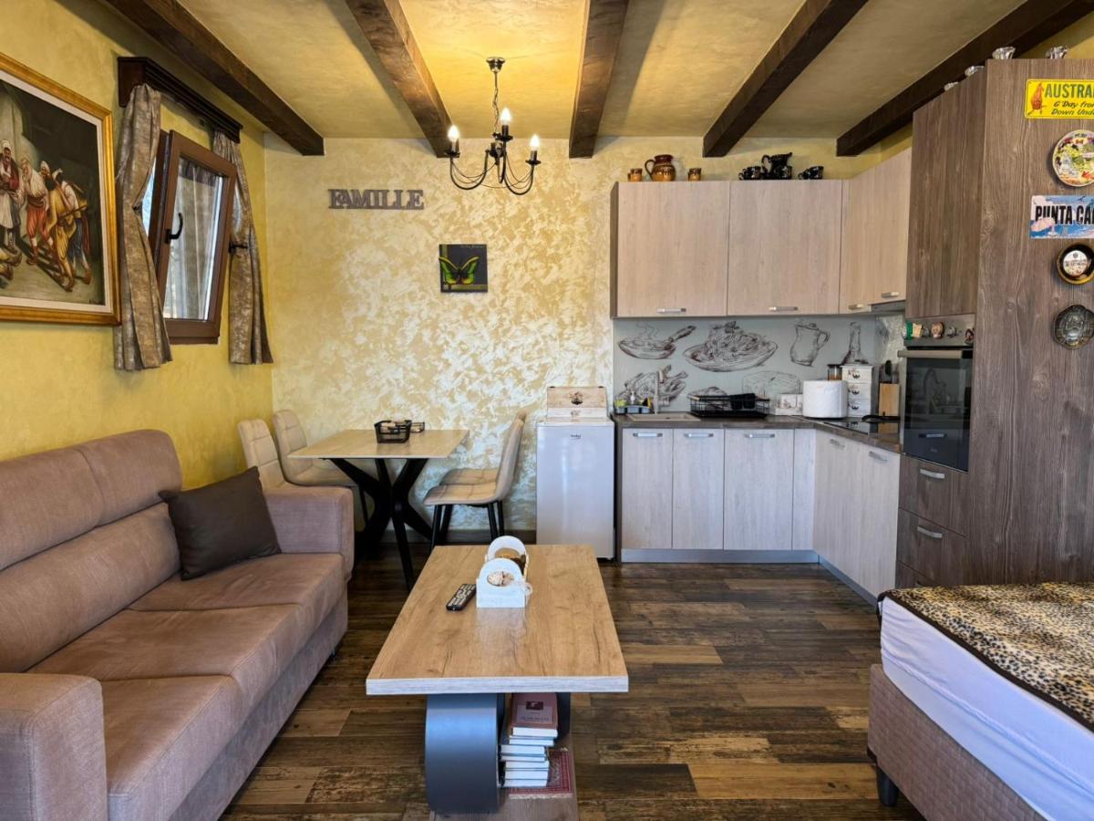 Lotos Luxury House - Skadar Lake - Housity
