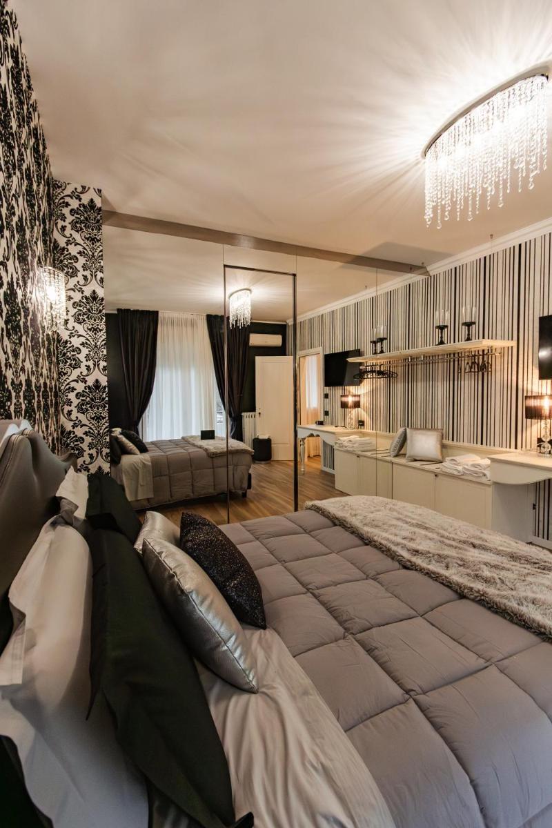 La Rondinella Boutique Rooms & Café - Housity
