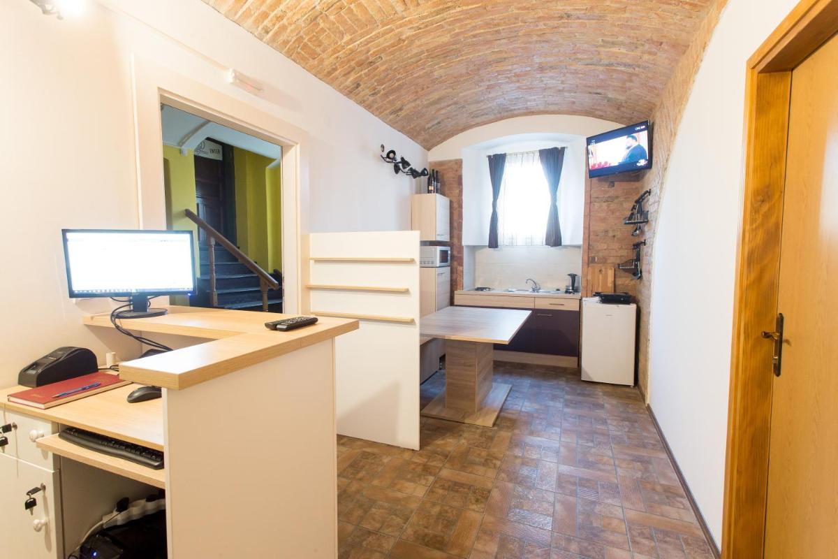 Guesthouse BED 4 YOU - Housity