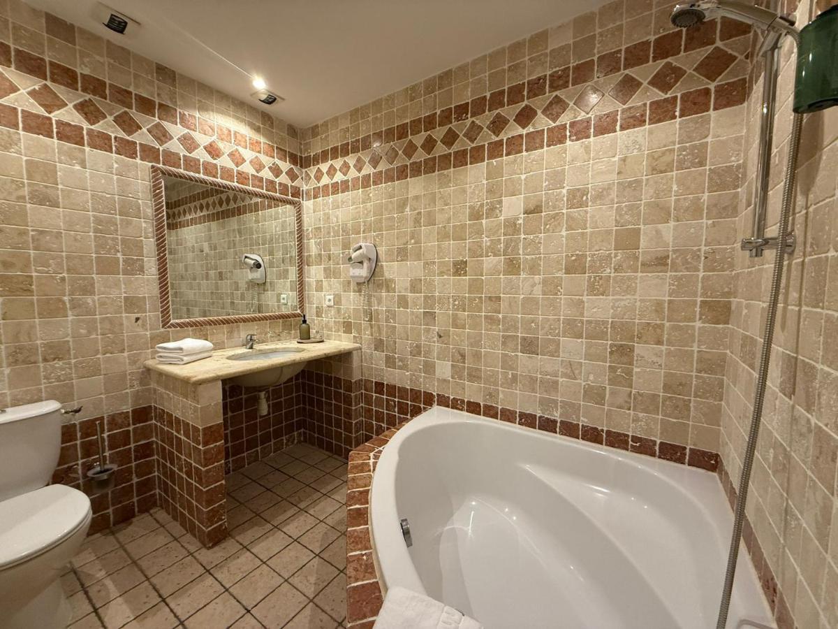 Salle de bains dans l'établissement CÉRÈS - Boutique-Hôtel & Spa