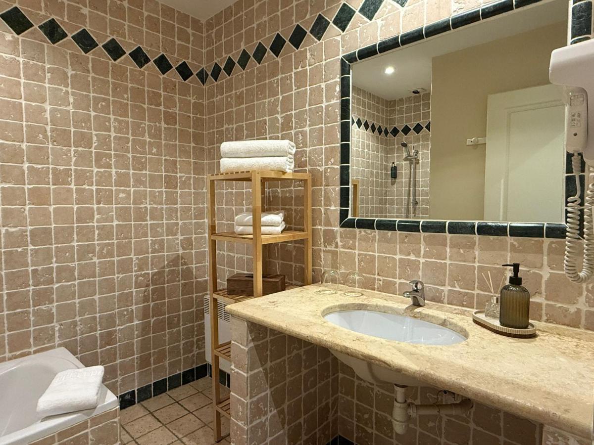 Salle de bains dans l'établissement CÉRÈS - Boutique-Hôtel & Spa