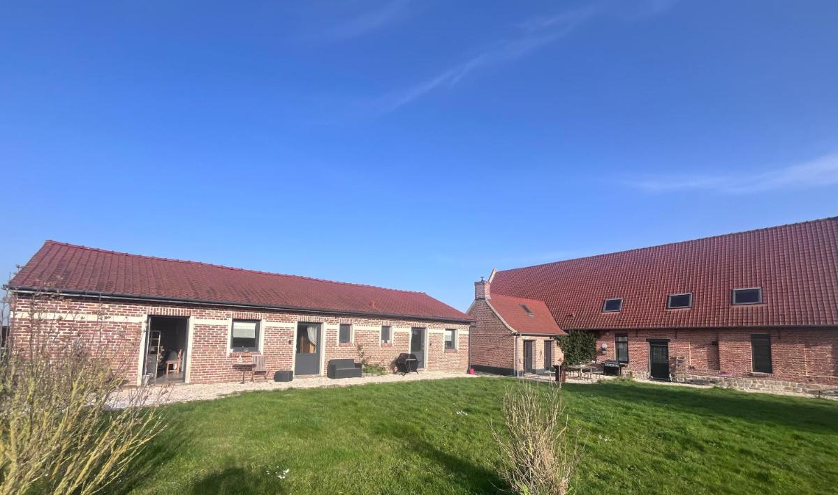 la ferme au bois dormant - Housity