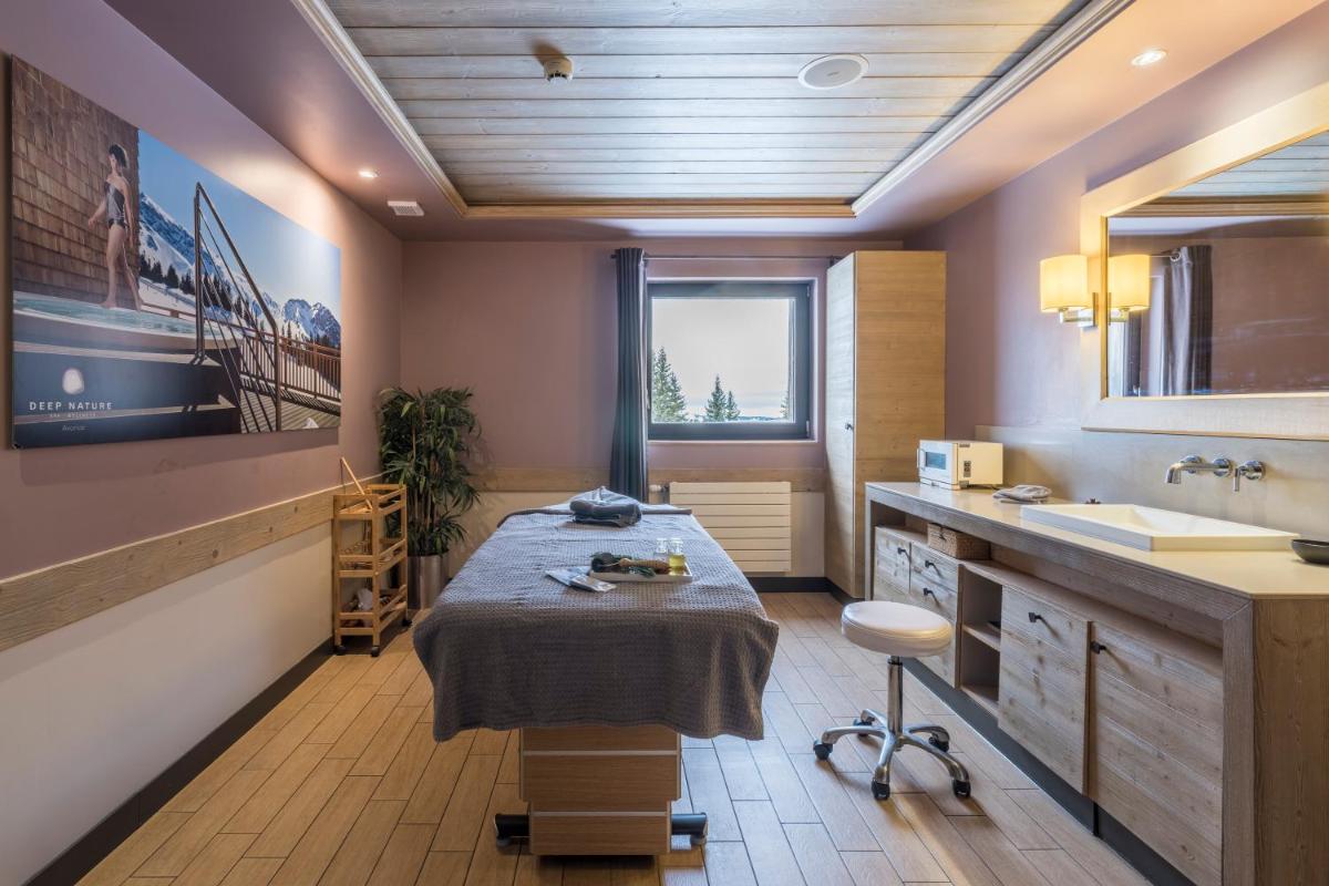 Cuisine ou kitchenette dans l'établissement Résidence Pierre & Vacances Premium L'Amara