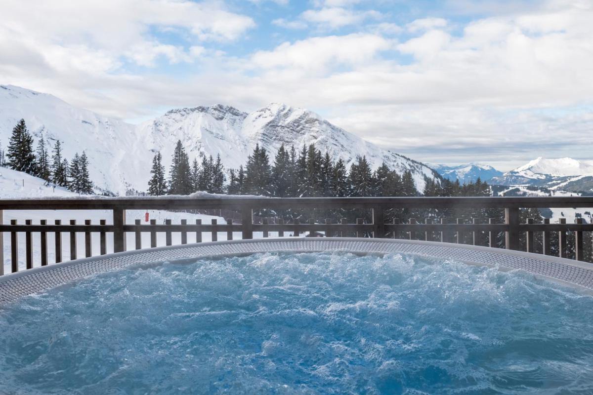 Vue générale sur la montagne ou vue sur la montagne depuis l'appart'hôtel