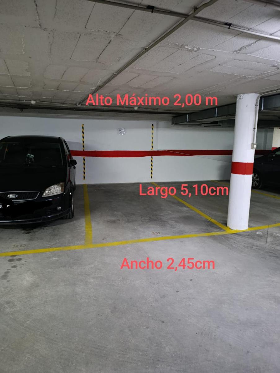 María y Juan Apartamento con Garaje - Hizvo