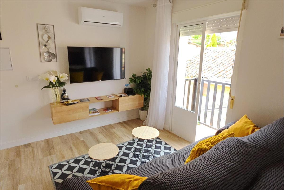 ALMAVERA Casa Pura Calma - Housity