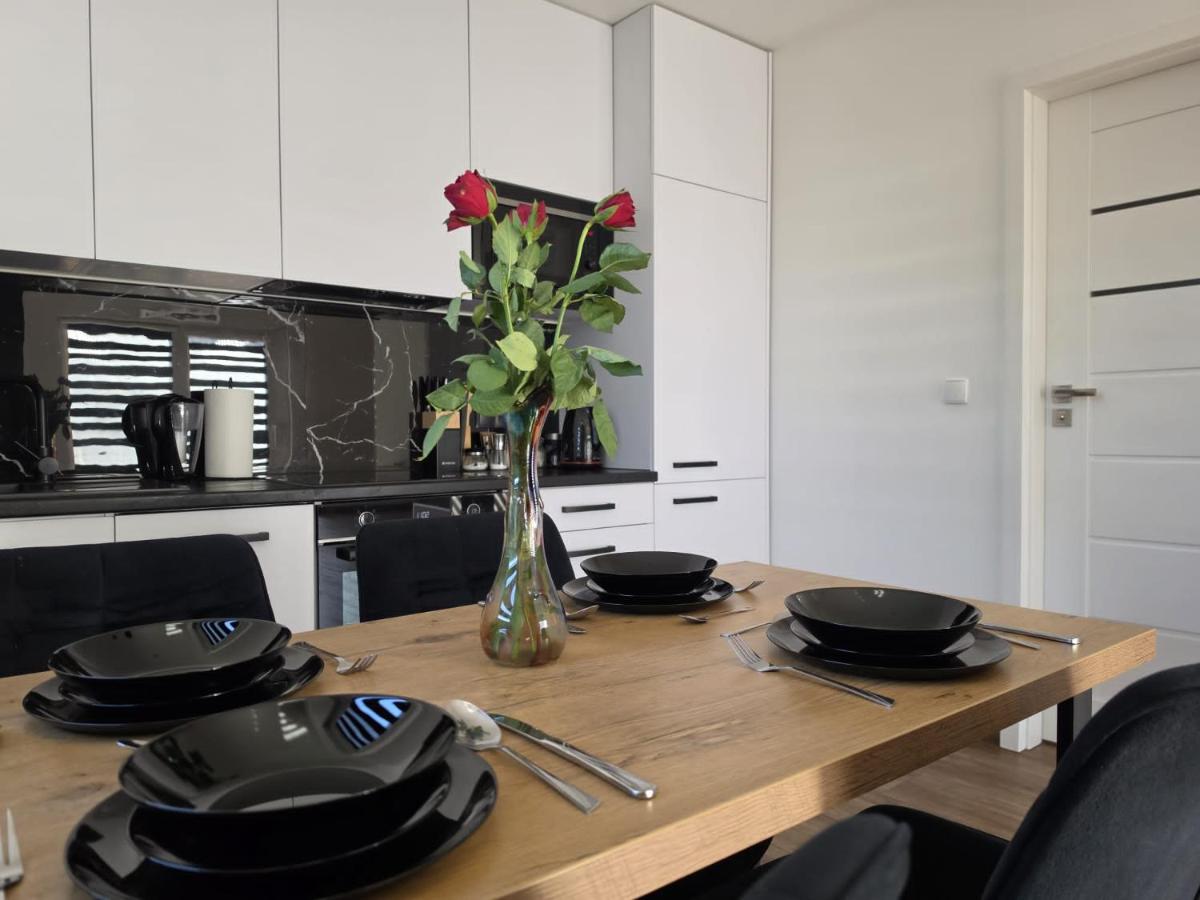 Luxury Apartments Bernardyńska Domek 1 , 2 - Housity