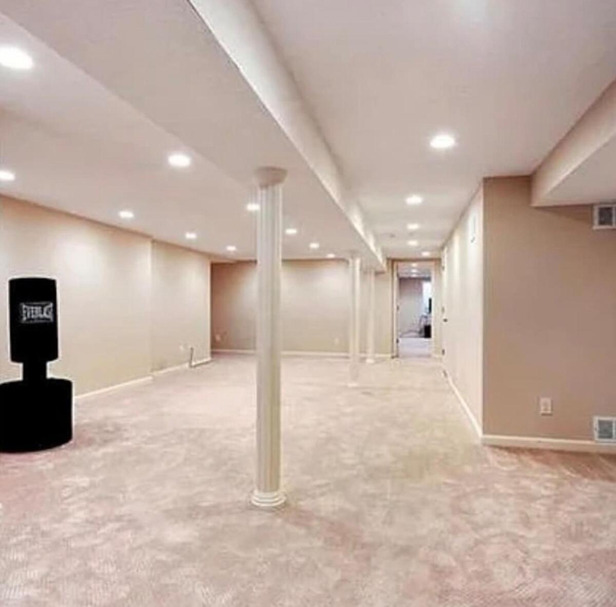 Perfect World Cup Home for Large Group or Family! - Housity