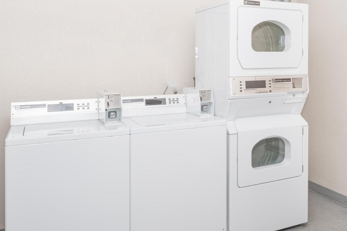 SilverStone Inn & Suites Spokane Valley - Housity