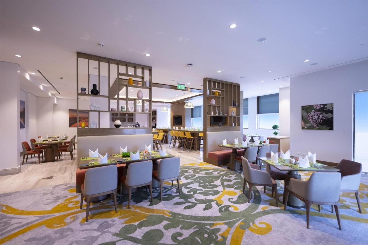 Hilton Garden Inn Al Khobar King Fahd Causeway - Housity
