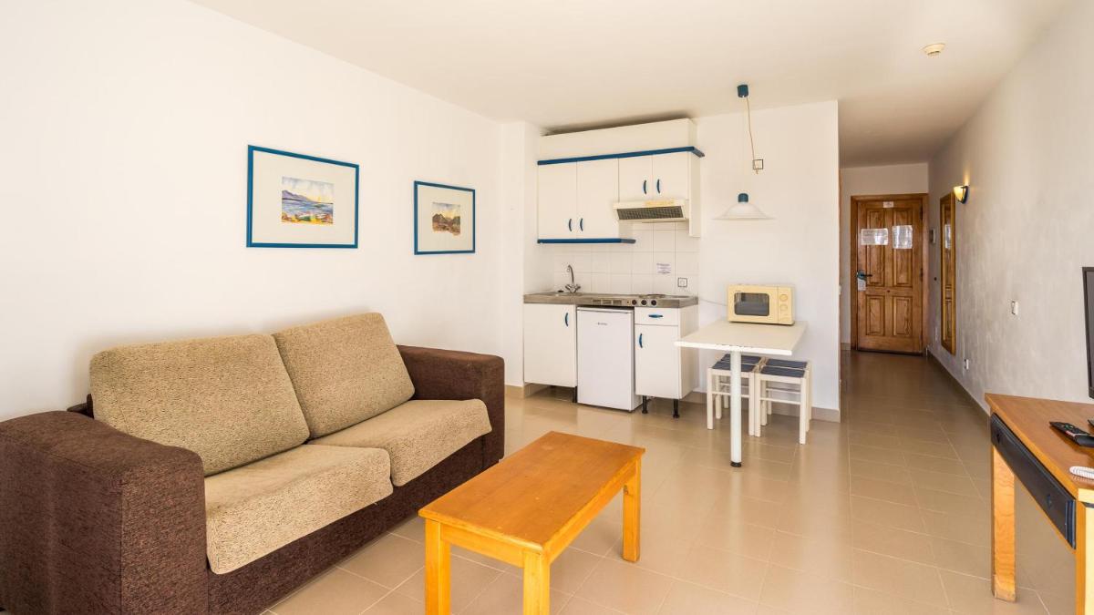 BLUESEA Costa Teguise Gardens - Housity