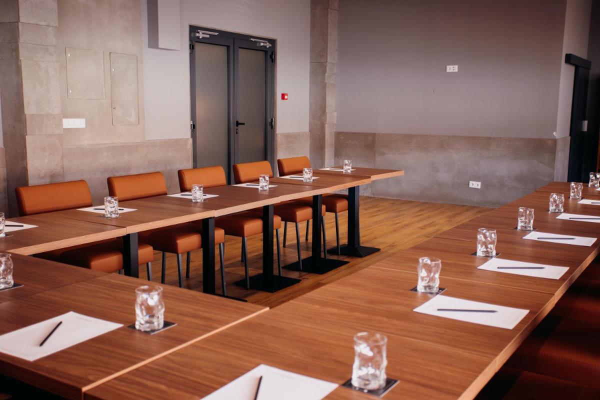 A área empresarial e/ ou a sala de conferências de The Prime Energize Hotel & SPA - Algarve