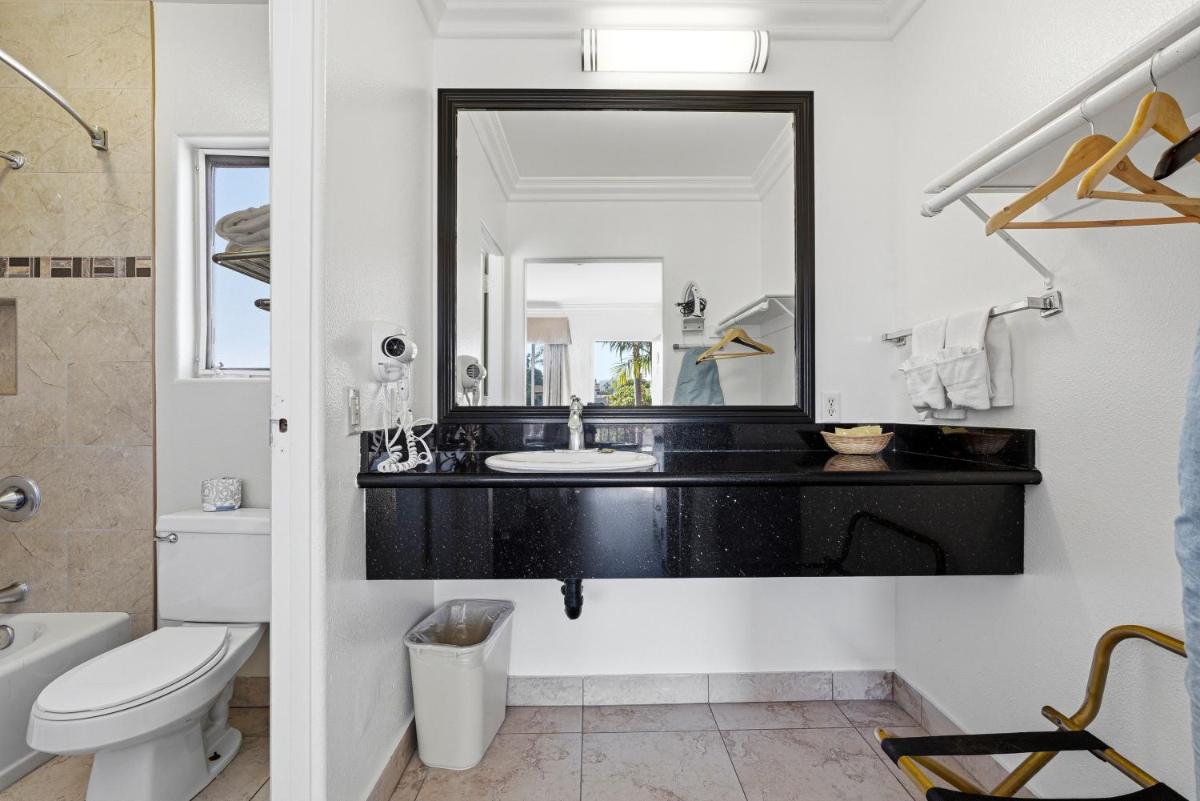 Sunset Motel - Housity