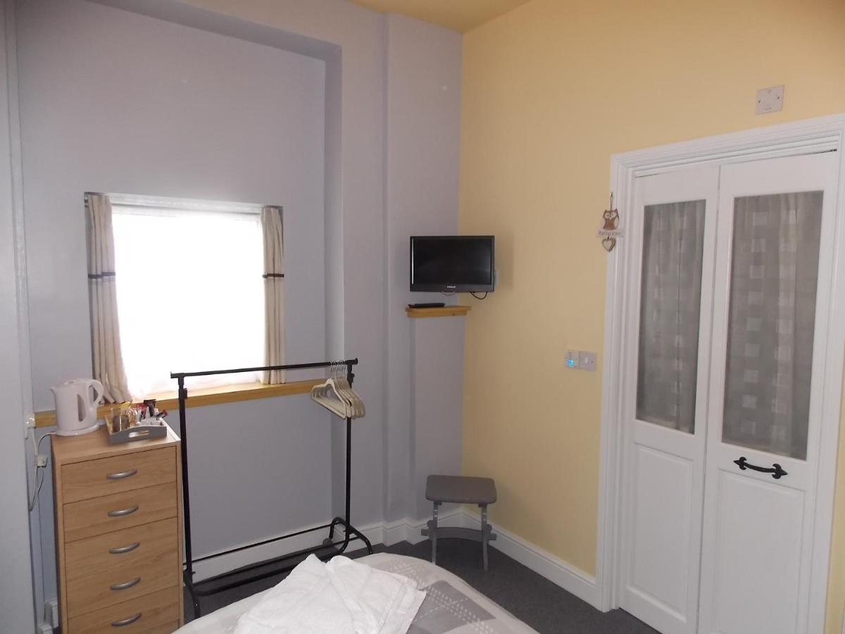 Sandpiper Inn B&B and Pub - Housity