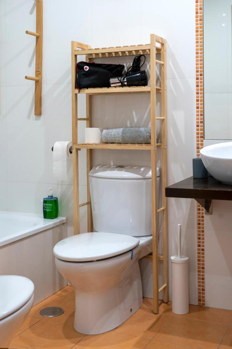 PRECIOSO ESTUDIO -CÉNTRICO-GARAJE- MODERNo - Housity