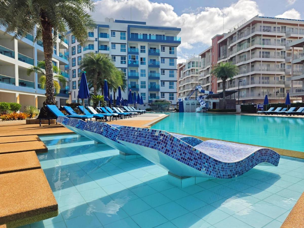 GrandBlue Resort & Beachclub - Housity