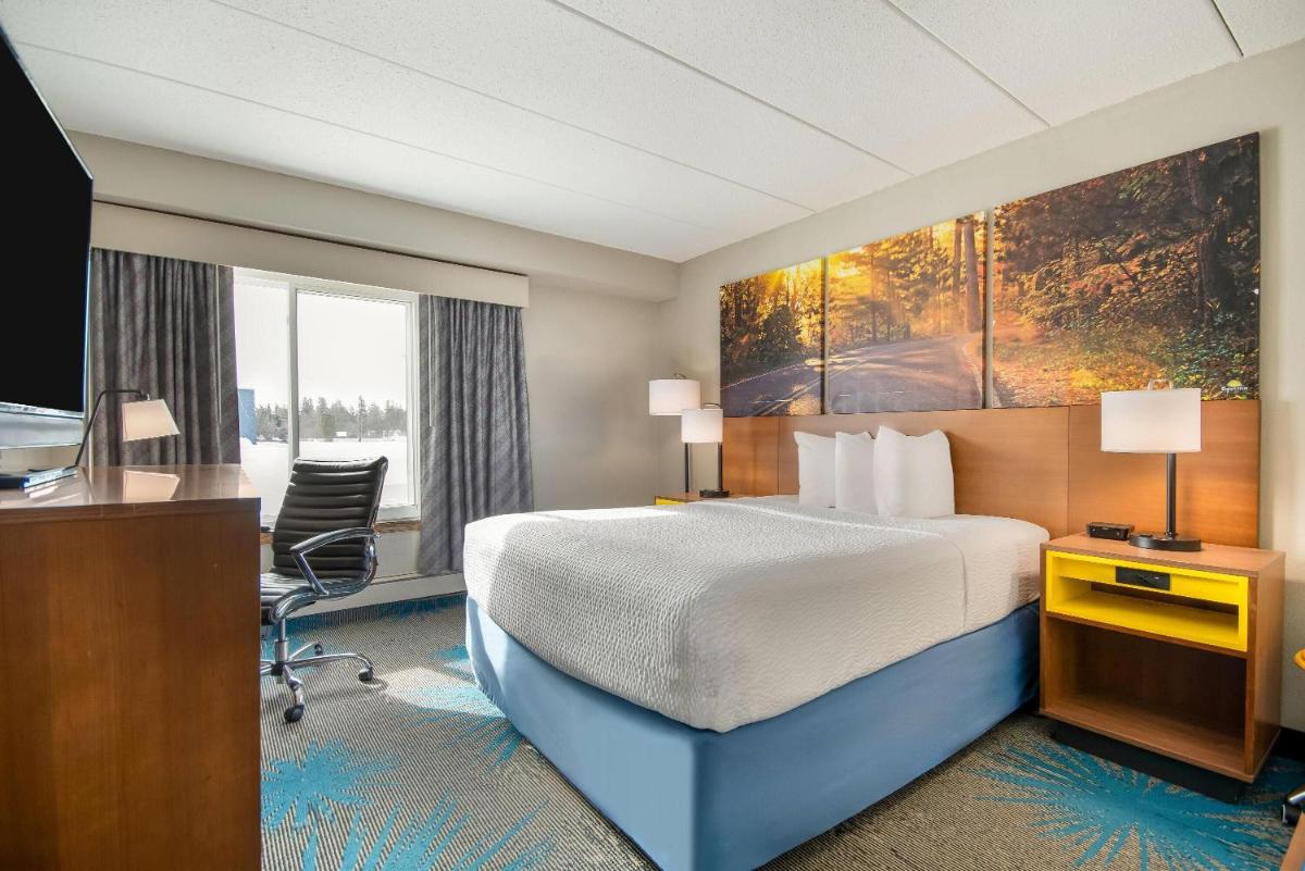 Days Inn by Wyndham International Falls - Housity